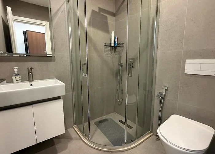 Apartment 64bs Condor